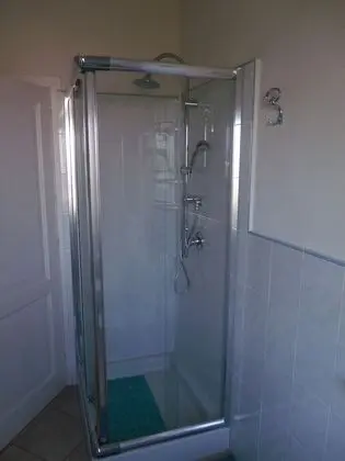 Standard Apart Daire, 2 Yatak Odası, Balkon, Denize Sıfır