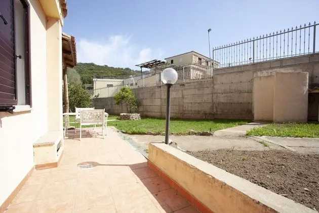 Comfort Apart Daire, 1 Yatak Odası, Veranda, Bahçeli