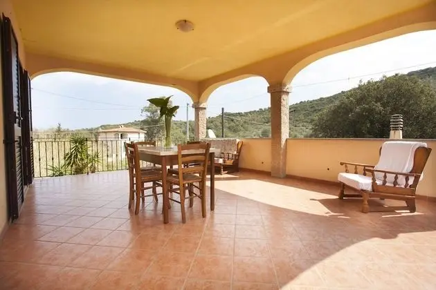 Comfort Apart Daire, 2 Yatak Odası, Veranda, Bahçeli
