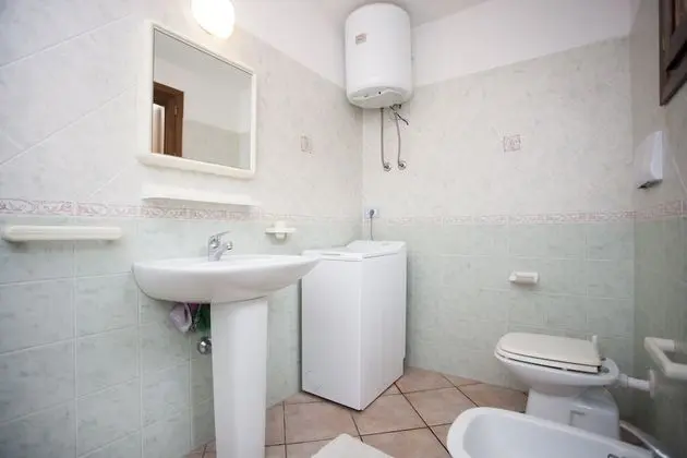 Comfort Apart Daire, 2 Yatak Odası, Veranda, Bahçeli