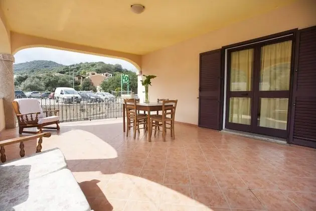 Comfort Apart Daire, 2 Yatak Odası, Veranda, Bahçeli