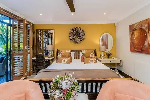 Luxury Tek Büyük Yataklı Oda, 1 Yatak Odası, Havuz Kullanımı, Bahçe Manzaralı
