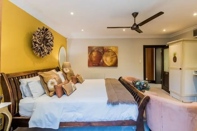 Luxury Tek Büyük Yataklı Oda, 1 Yatak Odası, Havuz Kullanımı, Bahçe Manzaralı