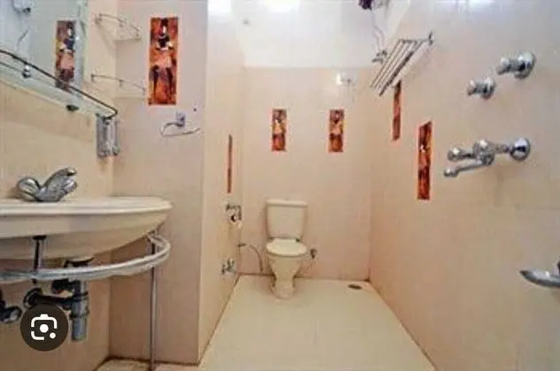 Premium Tek Büyük Yataklı Oda
