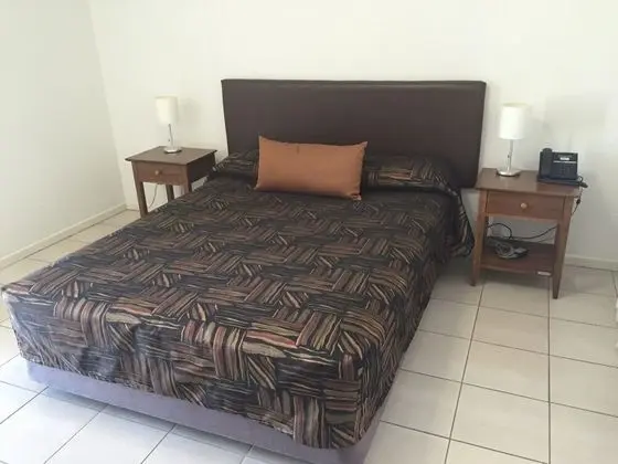 Standard Tek Büyük Yataklı Oda, Bahçe Manzaralı