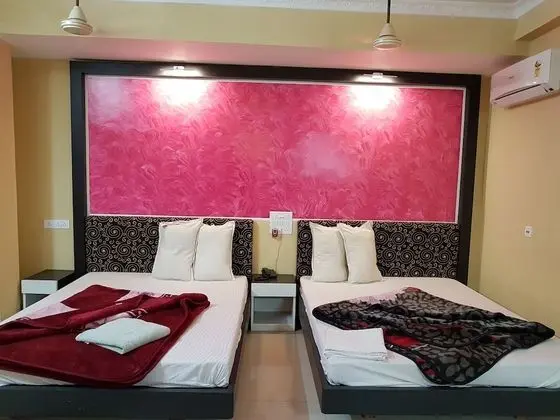 Deluxe Dört Kişilik Oda, Birden Çok Yatak, Sigara İçilebilir