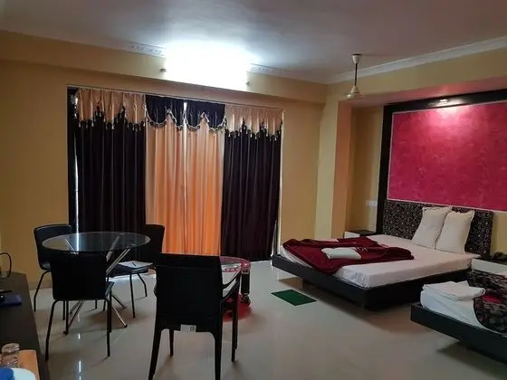Deluxe Dört Kişilik Oda, Birden Çok Yatak, Sigara İçilebilir