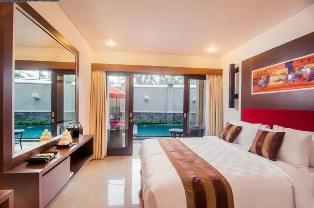 Deluxe Stüdyo, Bağlantılı Odalar