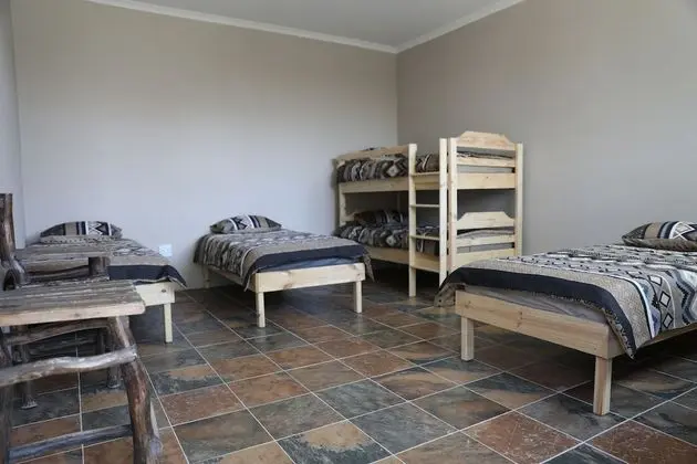 Basic Ortak Ranzalı Oda, Birden Çok Yatak (Spitzkoppe)