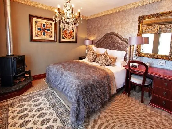 Suite 5 Champagne