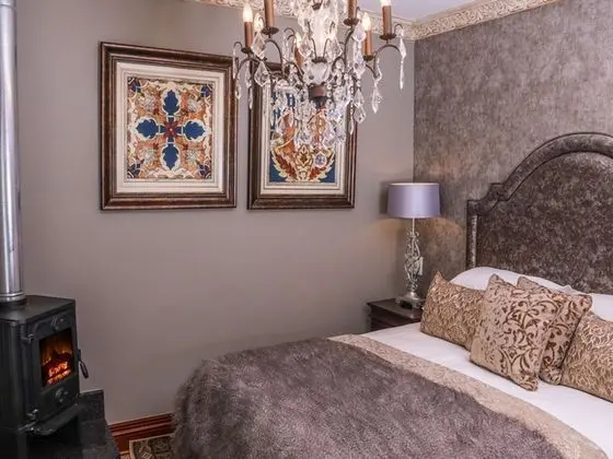 Suite 5 Champagne