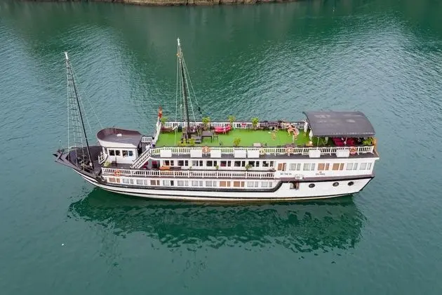 Deluxe Tek Büyük veya İki Ayrı Yataklı Oda, Deniz Manzaralı