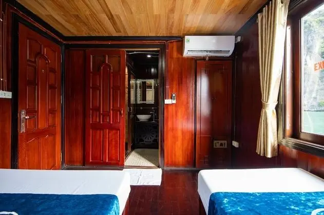 Deluxe Üç Kişilik Oda