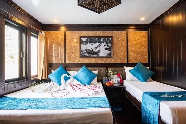 Deluxe Üç Kişilik Oda