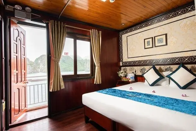Suite with Balcony