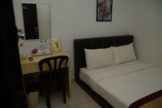 Deluxe Tek Büyük Yataklı Oda, 1 Çift Kişilik Yatak, Sigara İçilmez, Penceresiz