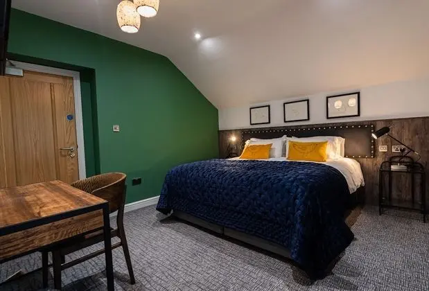 Deluxe Tek Büyük veya İki Ayrı Yataklı Oda