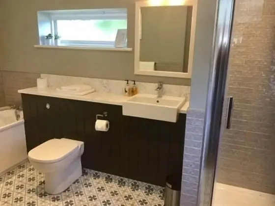 Tek Büyük Yataklı Oda, Banyolu/Duşlu (Bath&Shower, Country View)
