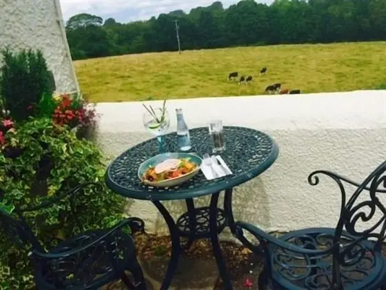 Tek Büyük Yataklı Oda, Banyolu/Duşlu (Bath&Shower, Country View)