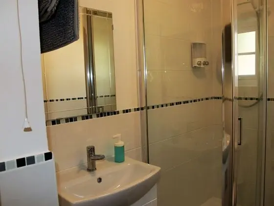 Deluxe Tek Büyük Yataklı Oda, Banyolu/Duşlu