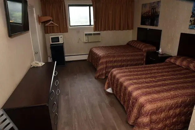 Oda, 2 Çift Kişilik Yatak