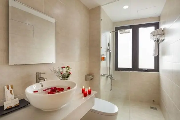Superior Tek Büyük Yataklı Oda, Şehir Manzaralı