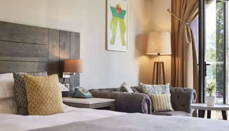 Biggy Riverside Double Room