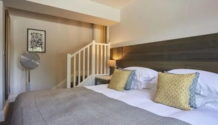 Comfy Riverside Double Room