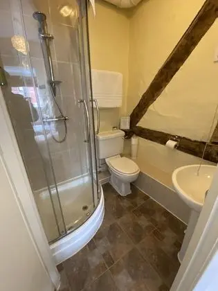 Standard Tek Büyük Yataklı Oda, Banyolu/Duşlu