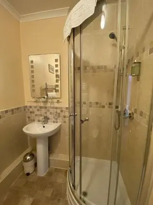 Superior Tek Büyük Yataklı Oda, Banyolu/Duşlu (Riverview)