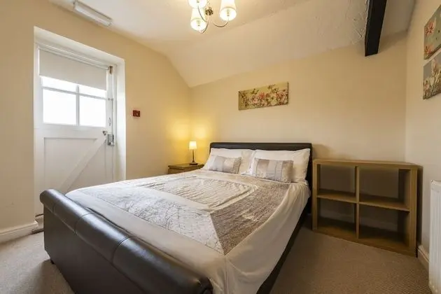 Standard Tek Büyük Yataklı Oda (Room 3 2nd Floor (2 flights of stairs)
