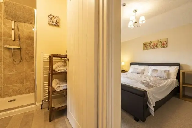 Standard Tek Büyük Yataklı Oda (Room 3 2nd Floor (2 flights of stairs)