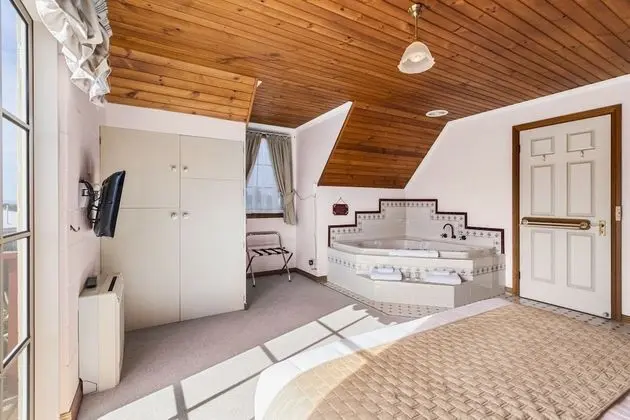 Kır Evi, 3 Yatak Odası, Sıcak Su Küveti, Koy Manzaralı