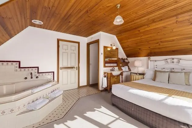 Kır Evi, 3 Yatak Odası, Sıcak Su Küveti, Koy Manzaralı