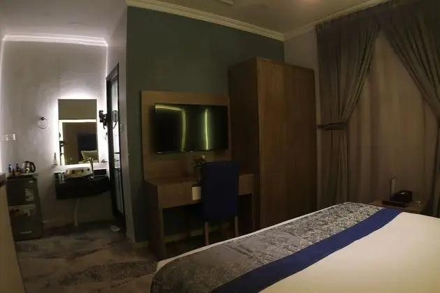 Standard Room with Bathroom