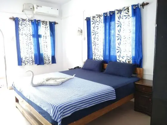 Deluxe Tek Büyük Yataklı Oda, 1 Yatak Odası, Özel Banyo, Deniz Manzaralı