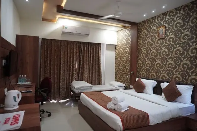 Elegance Room