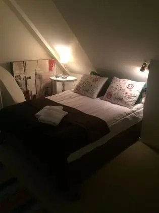 Double room (bed 160 cm), Private toilet, Shared shower, No children under 7 years old
