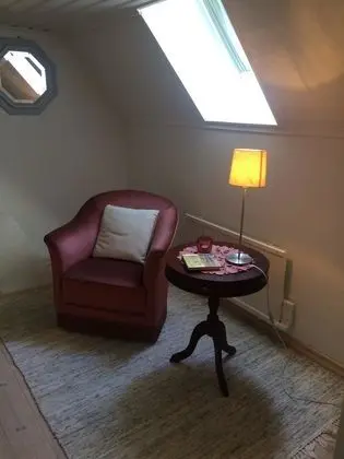 Double room (bed 160 cm), Private toilet, Shared shower, No children under 7 years old