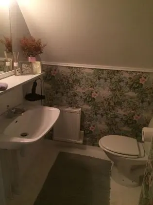 Double room (bed 160 cm), Private toilet, Shared shower, No children under 7 years old