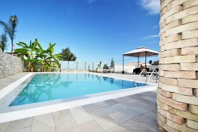 Villa, Sigara İçilebilir