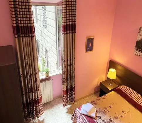 Tek Büyük veya İki Ayrı Yataklı Oda