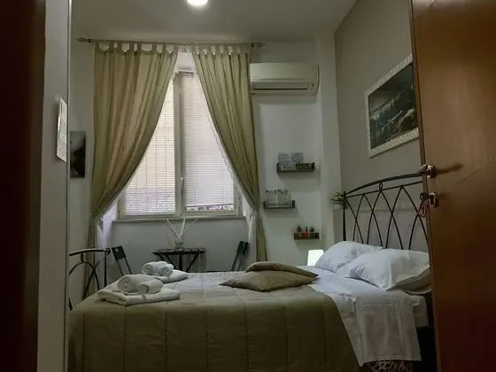 Classic Tek Büyük Yataklı Oda