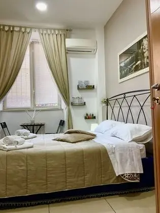 Classic Tek Büyük Yataklı Oda