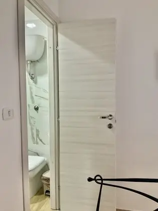 Classic Tek Büyük Yataklı Oda