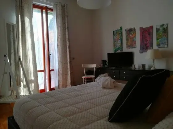 Tek Büyük Yataklı Oda, 1 Büyük (Queen) Boy Yatak, Sigara İçilmez