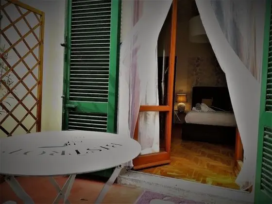 Tek Büyük Yataklı Oda, 1 Büyük (Queen) Boy Yatak, Sigara İçilmez