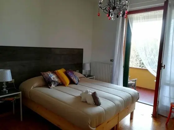 Tek Büyük Yataklı Oda, 1 Büyük (Queen) Boy Yatak, Sigara İçilmez