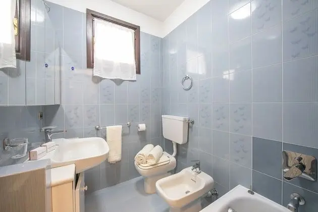 Standard Apart Daire, 1 En Büyük (King) Boy Yatak ve Çekyat (Sweet Escape Stresa Center)