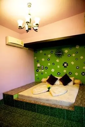 Deluxe Double Bed Garden View